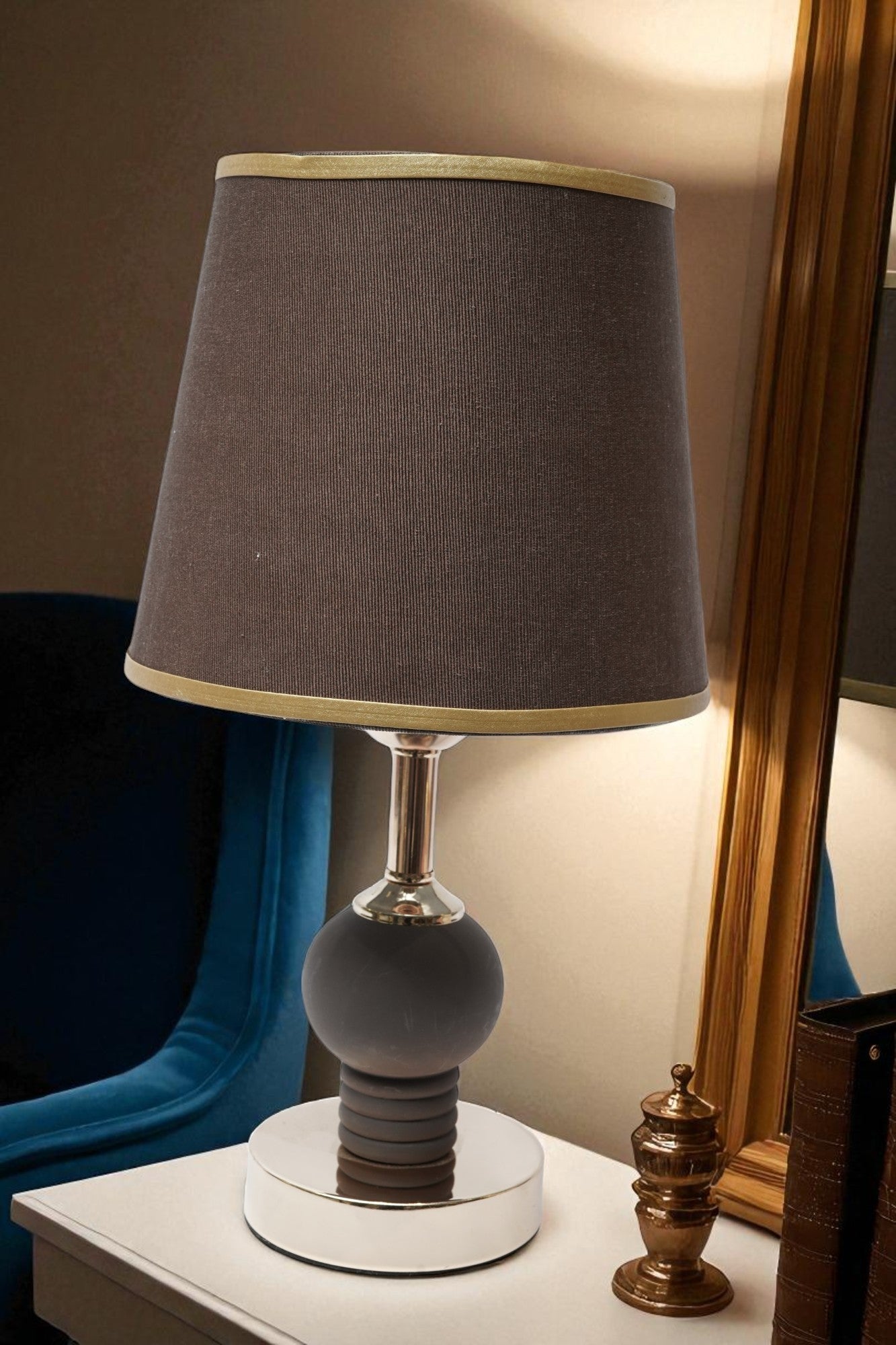 Modren  Elegance Side Table Lamp