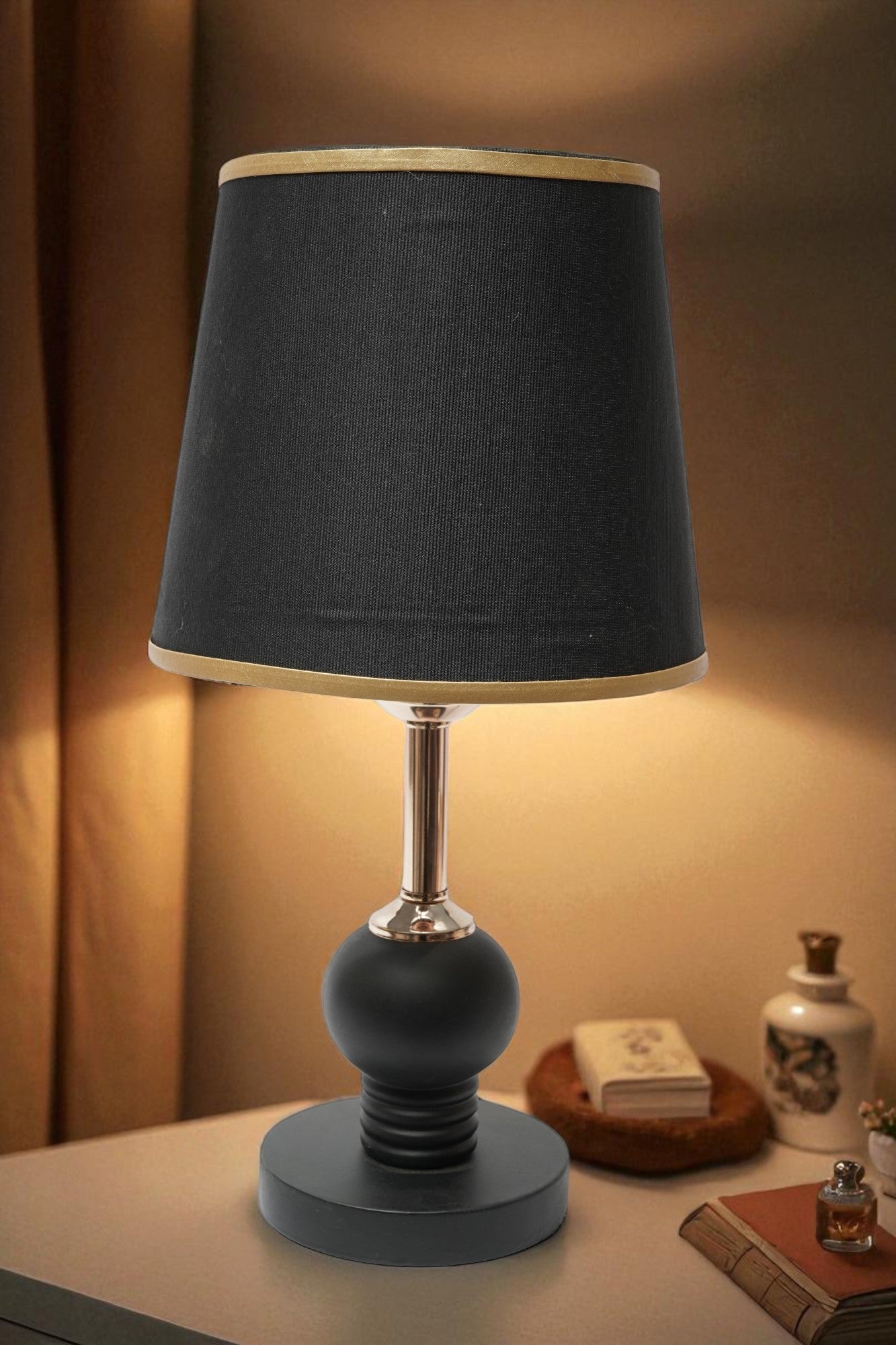 Modren  Elegance Side Table Lamp