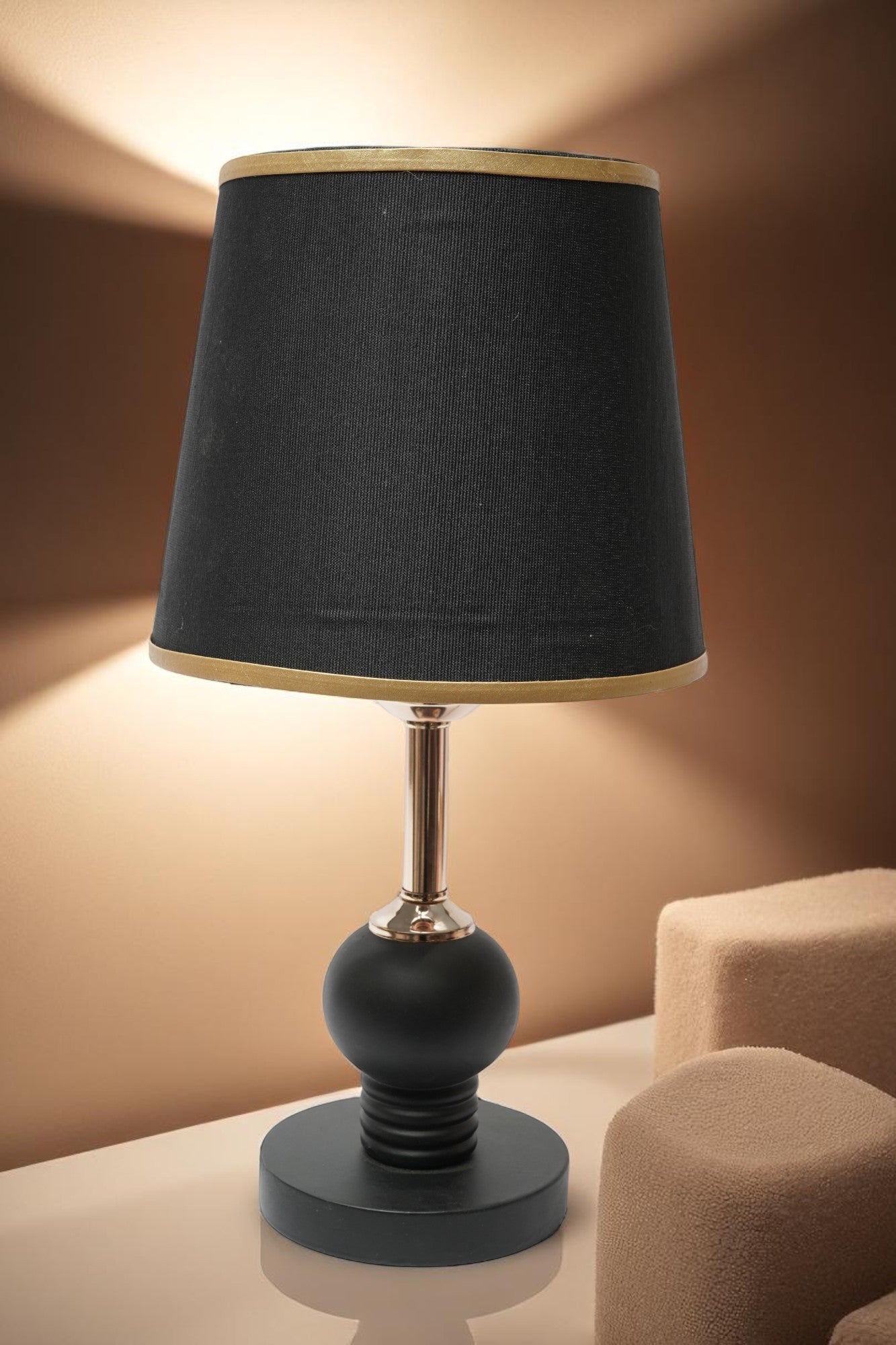 Modren  Elegance Side Table Lamp