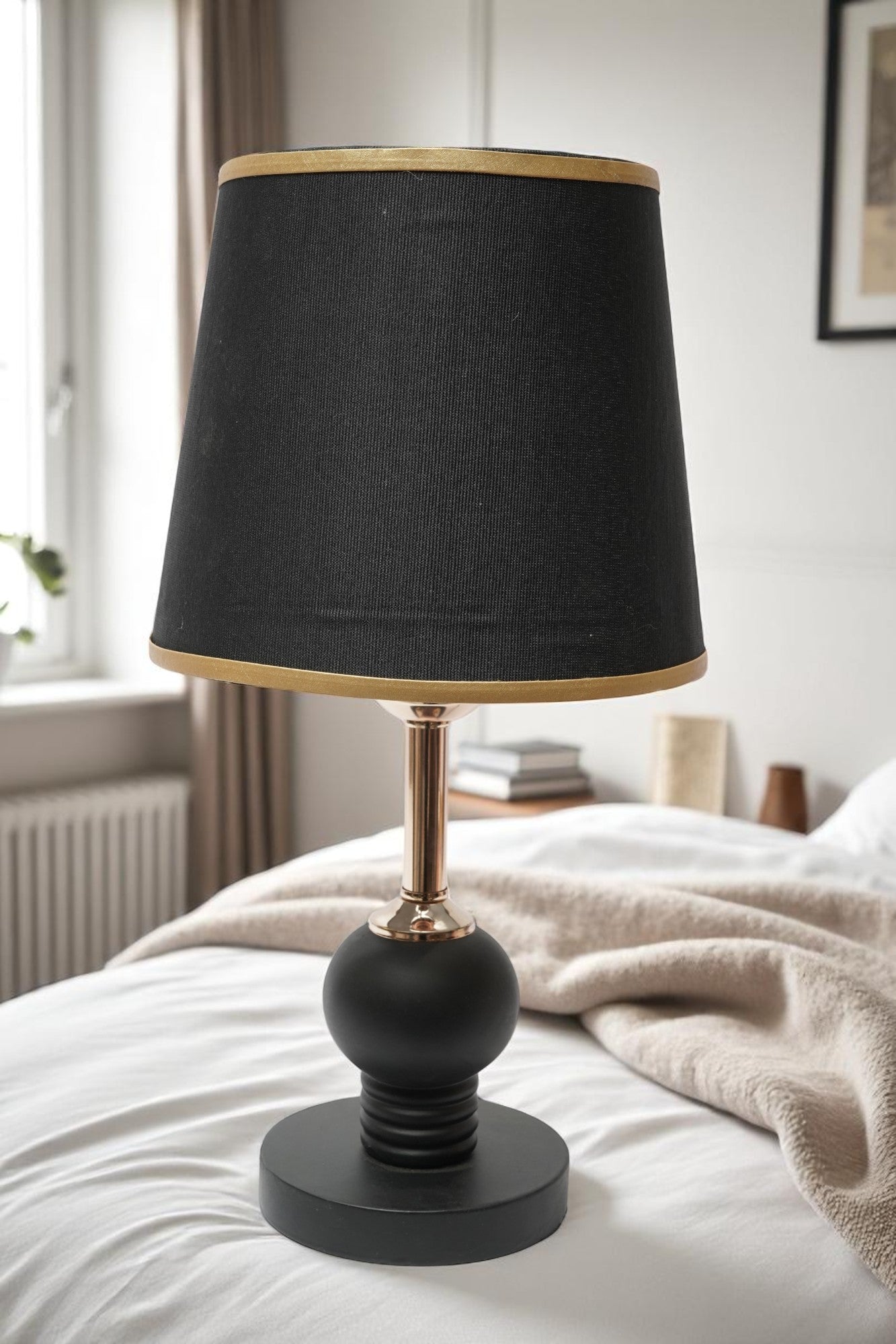 Modren  Elegance Side Table Lamp