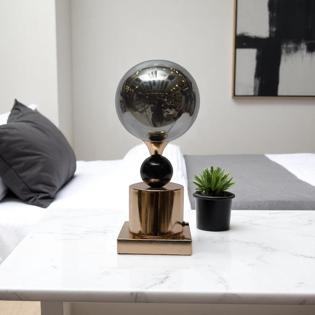 Bright Nest LED Table Lamp