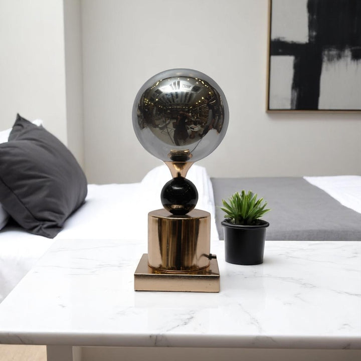 Bright Nest LED Table Lamp