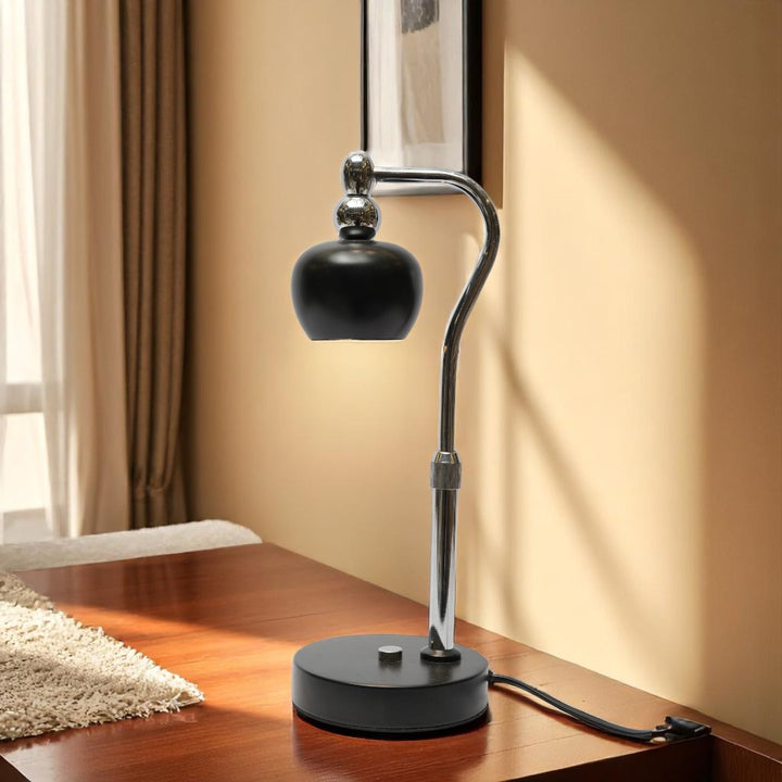 Luna  Minimalist LED Desk Lamp