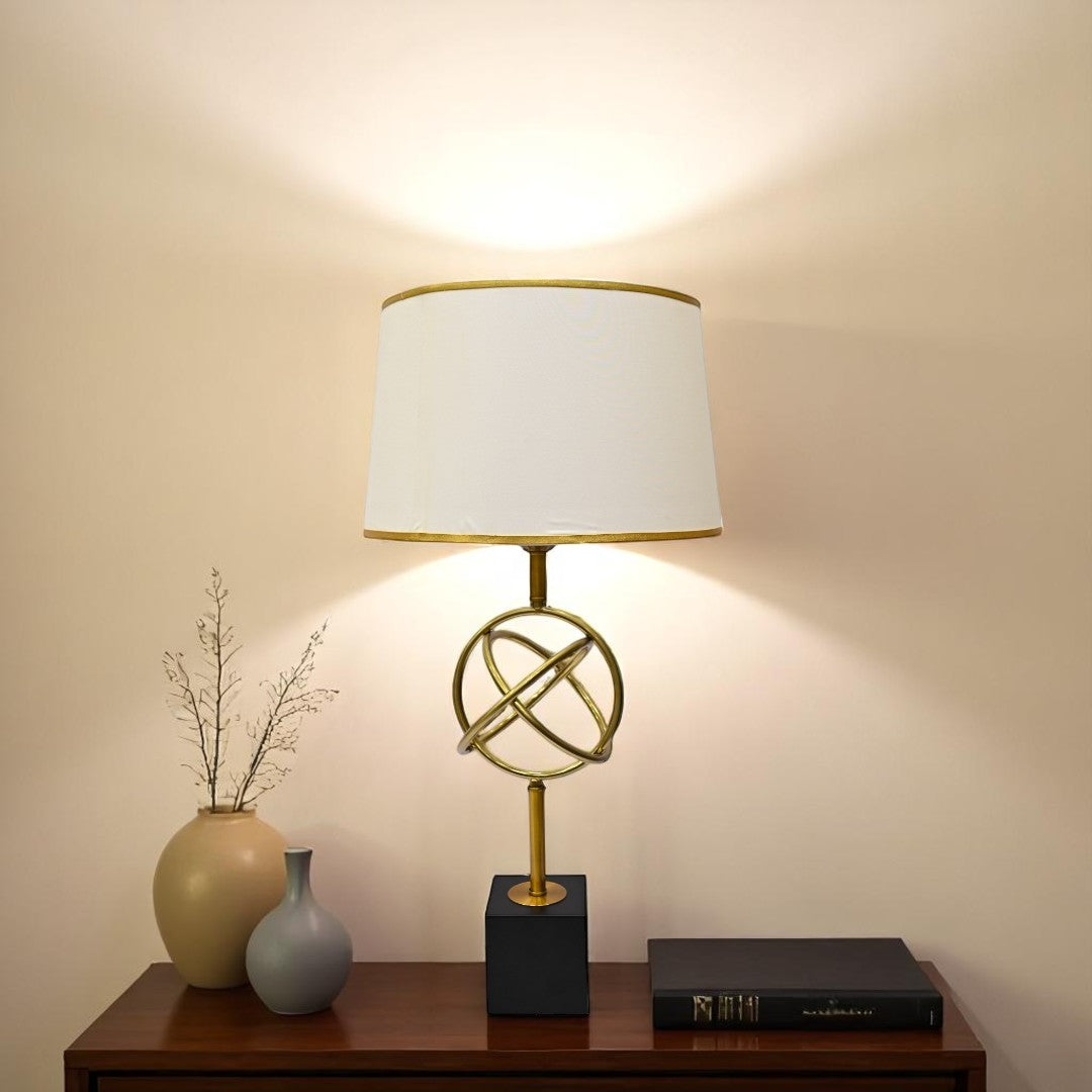Caden Compact Brass Globe Lamp