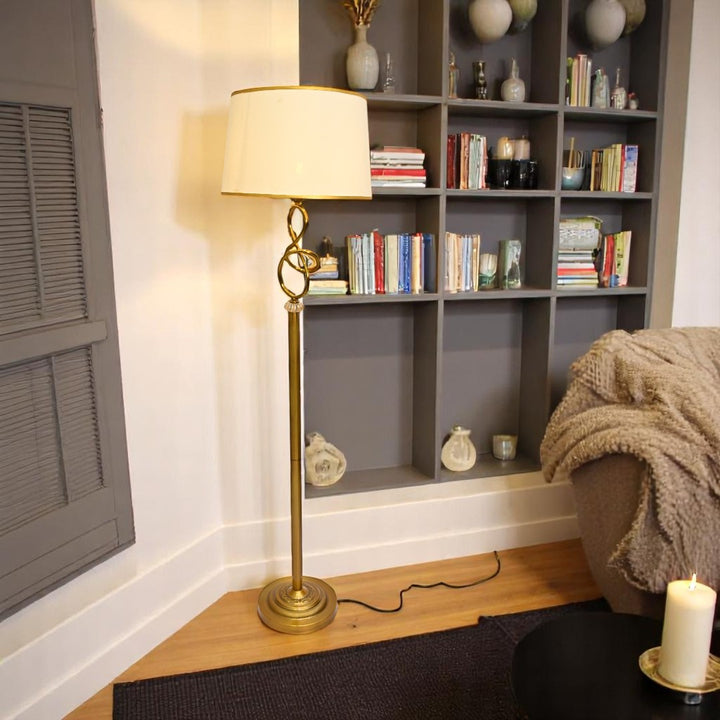 Luxe Brass – Metallic Floor Lamp