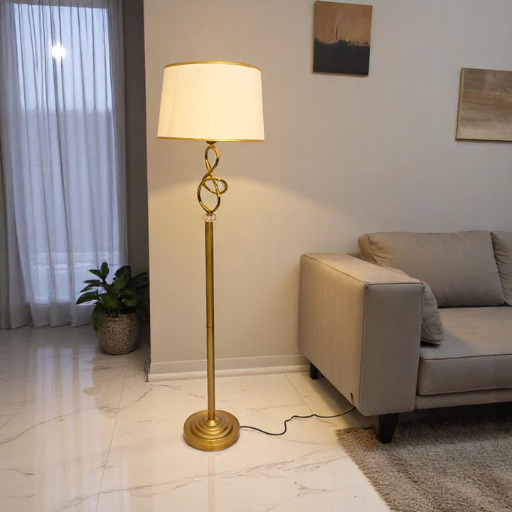 Luxe Brass – Metallic Floor Lamp