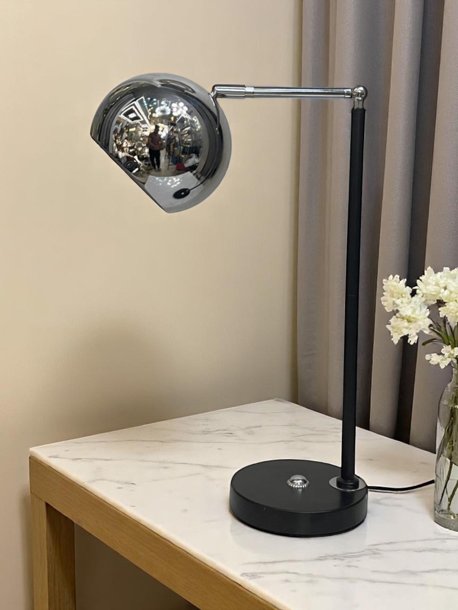 Vireon Metal Glow LED Table Lamp