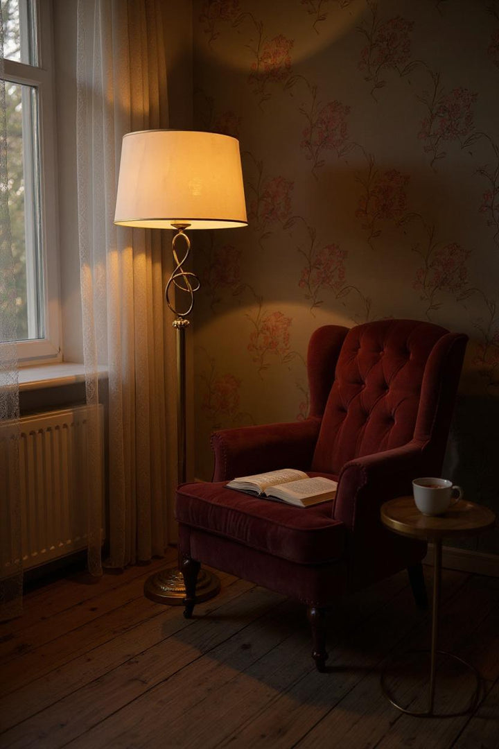 Luxe Brass – Metallic Floor Lamp