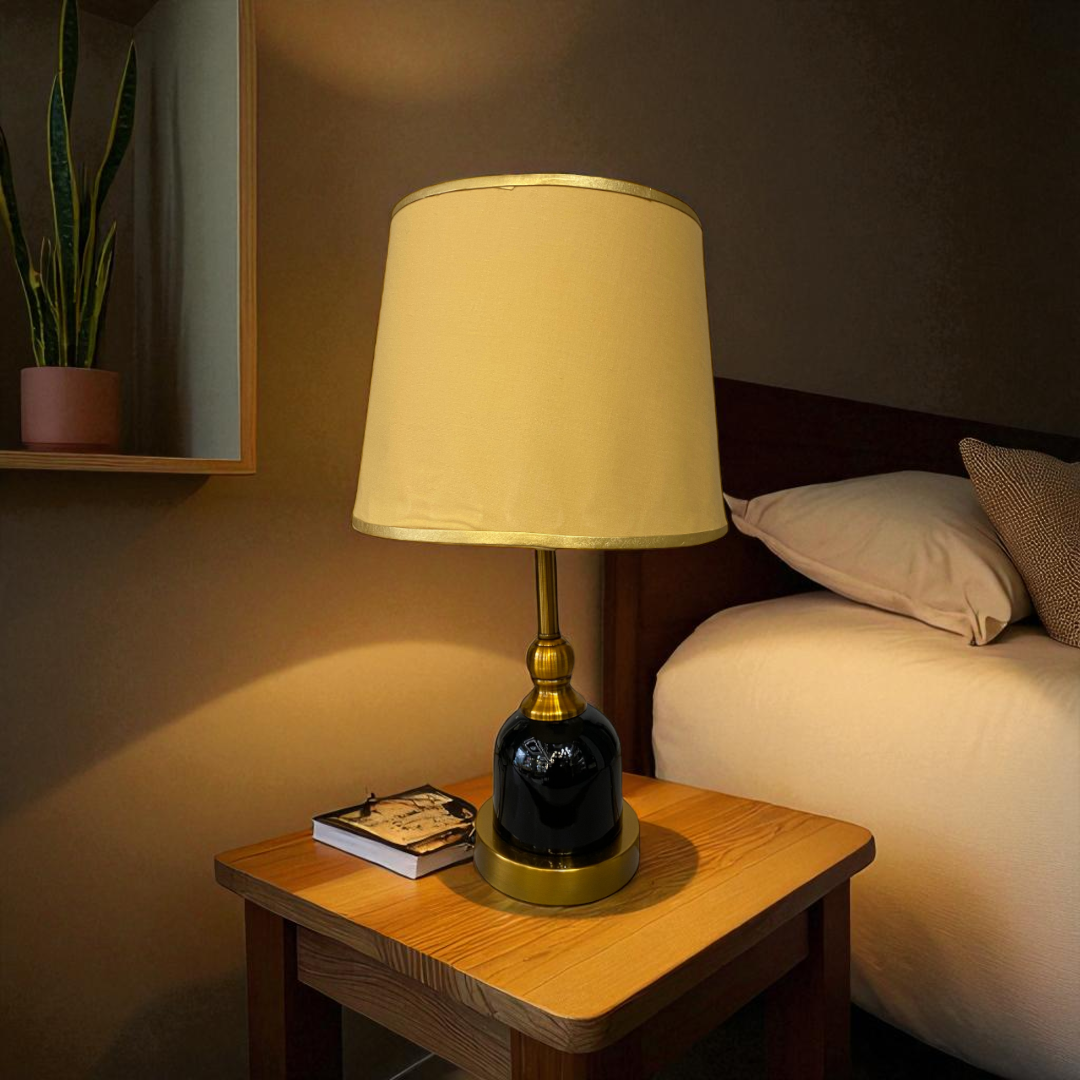 Elegant Glossy Black Side Table Lamp