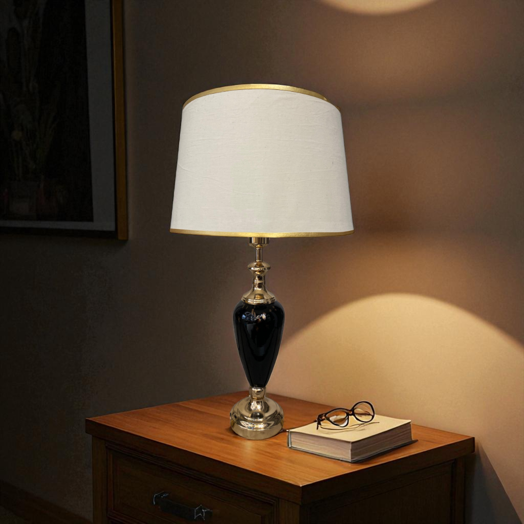 Elegant Glossy Black Ceramic Table Lamp