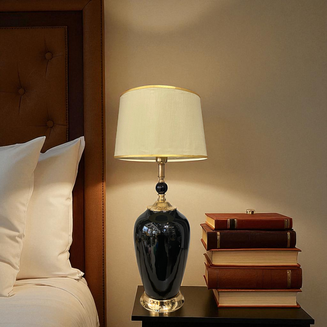 Elegant Jet-Black Porcelain Table Lamp