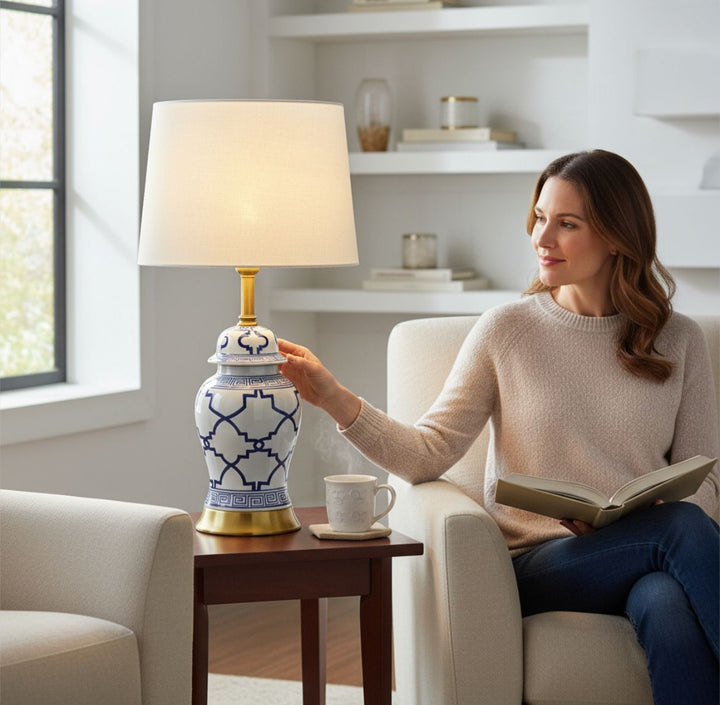 Heavy Luxurious Textured Porcelain Table Lamp