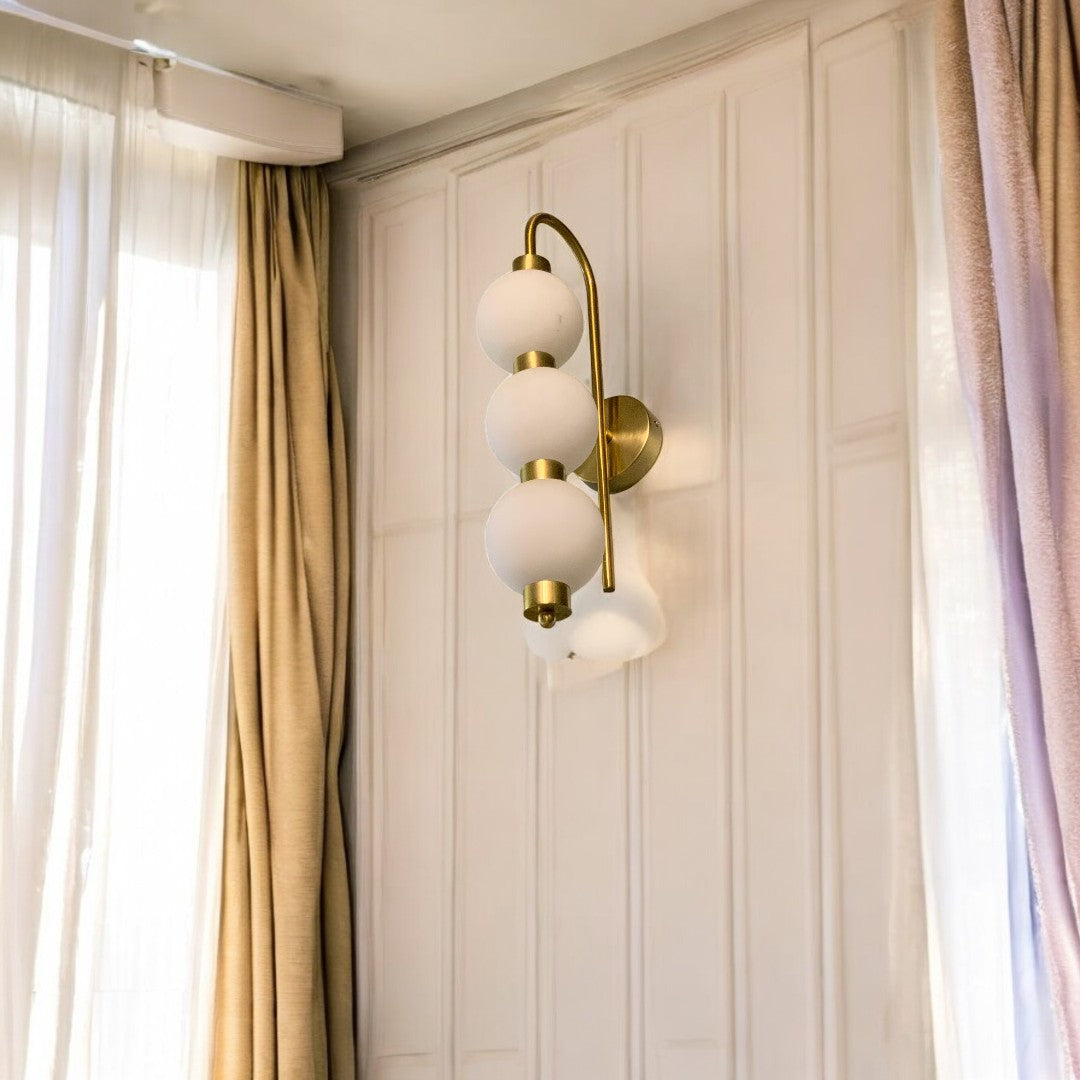 Solis Modern Brass Wall light