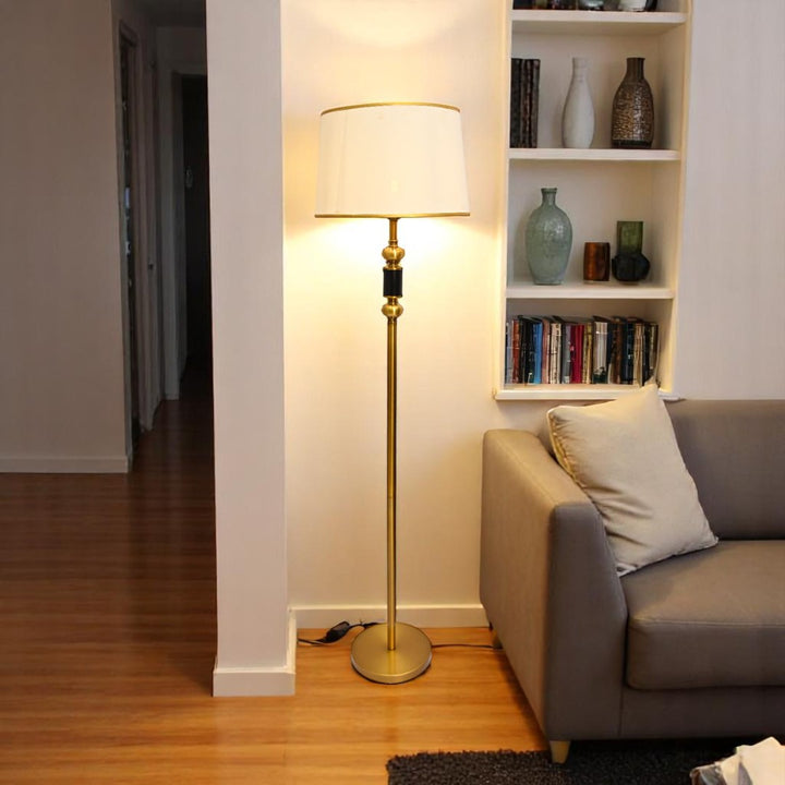 Brassline – Classic Brass Floor Lamp