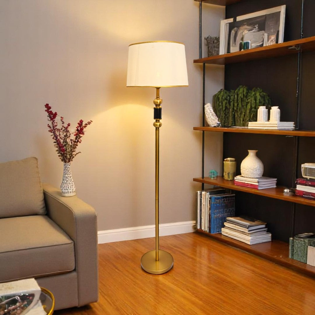 Brassline – Classic Brass Floor Lamp