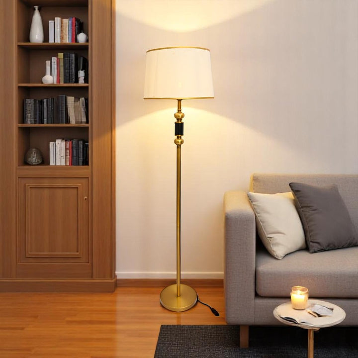 Brassline – Classic Brass Floor Lamp