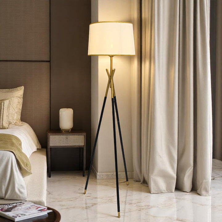 Halo Pod – Metallic Floor Lamp